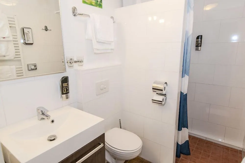 אמסטרדם Hotel Alexander 3*,